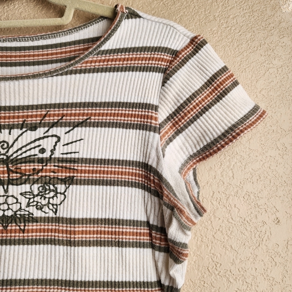 Tillys Fivestar General Co Butterfly Graphic Cream striped rib crop top Size M - Picture 7 of 13